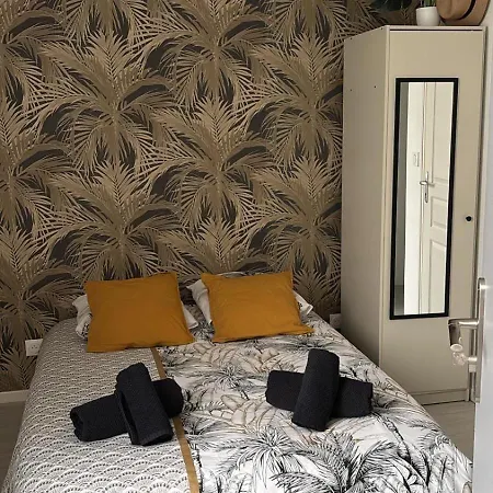 Le Peronne-2 아파트